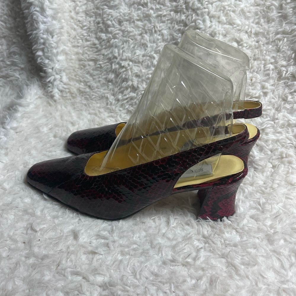 Vintage Bellini leather snake skin print magenta &black sling back 3”heels SZ11W